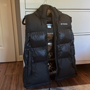 Columbia puffer vest